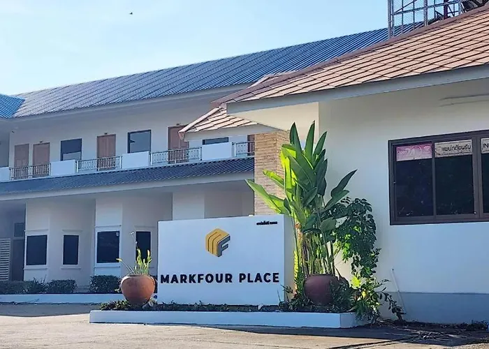 Mark Four Place Hotel