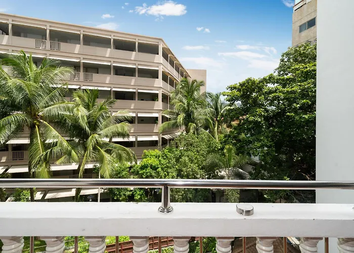 Patong Central Residence And Apartment
