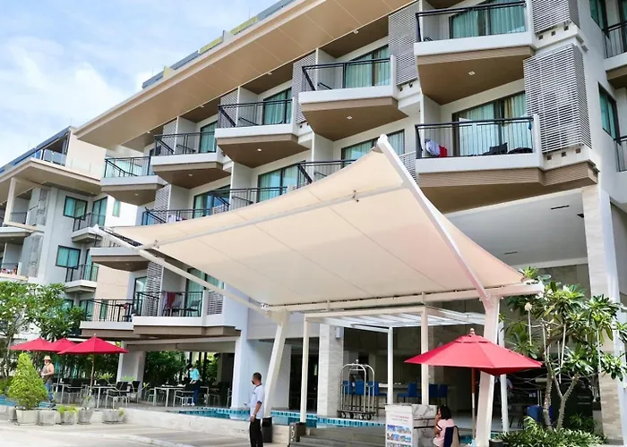 Beachfront And Deluxe Pool Access Patong Phuket