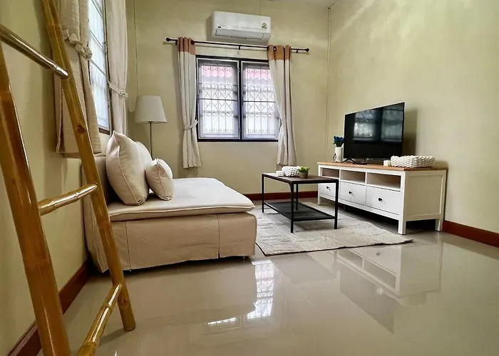 Beachfront Bungalow - Steps Away From The Sea