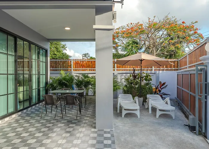 Areca Holiday Villa 3, Naiharn Beach