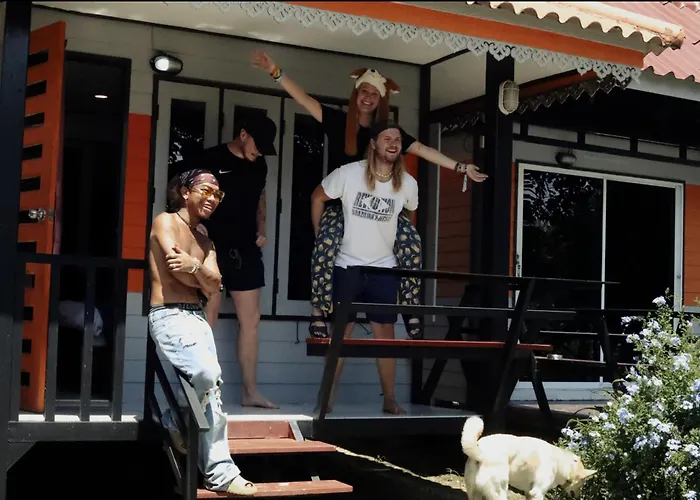 Revolution Hostel Pai