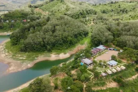 Moon Lake Resort-Coffee And Camping