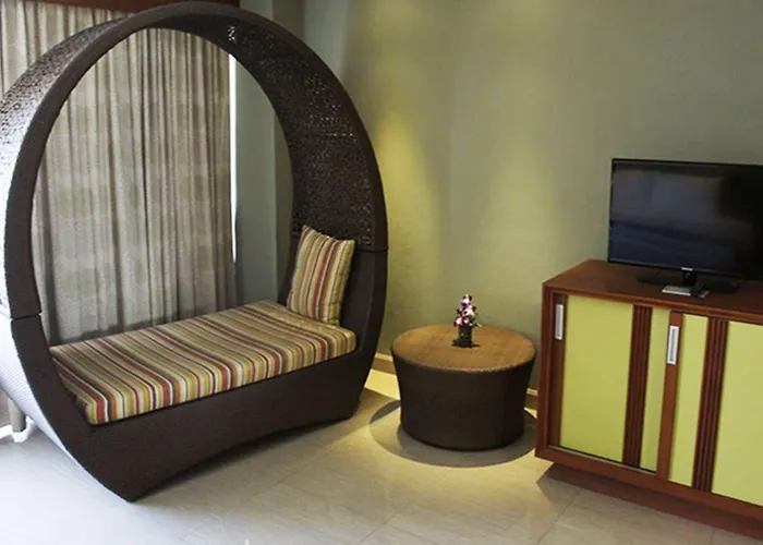 Long Beach Cha-Am Hotel