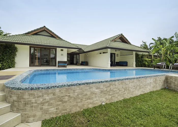 Idyllic Samui Beach Villa Resort
