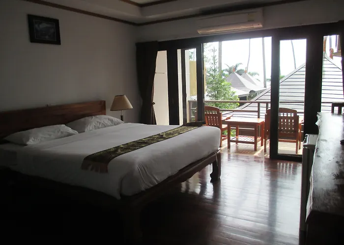 Lipa Bay Resort Lipa Noi