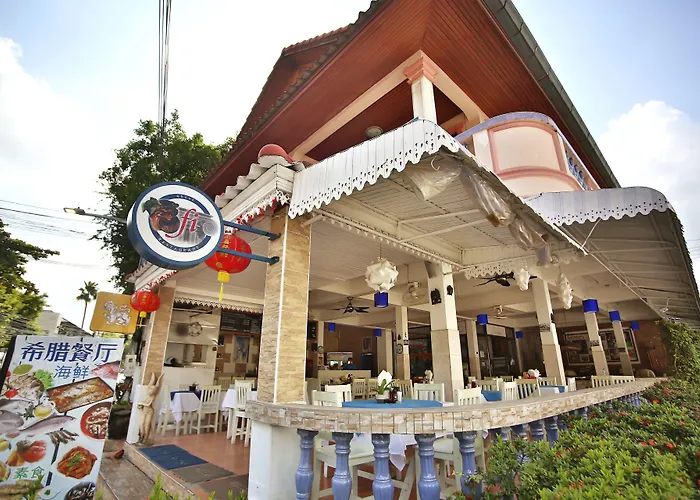 Lotus Friendly Hotel