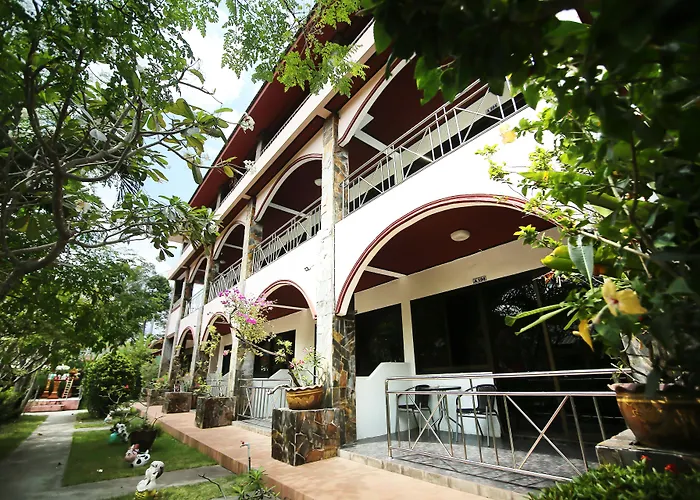 Lotus Friendly Hotel