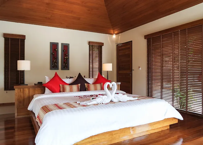 Korsiri Pool Villas