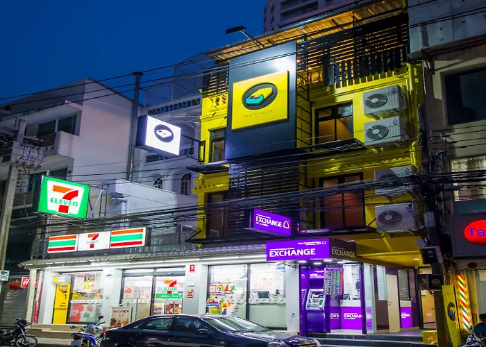 Matchbox Bangkok Hostel