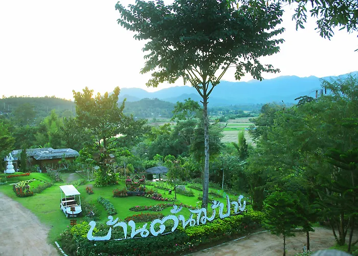 Pai Treehouse Hotel