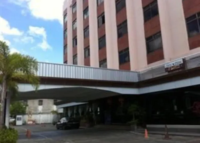 River Grand Hotel