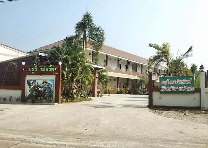 Mayuree Resort
