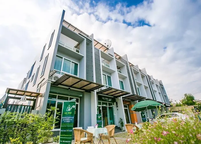White Monkey Guesthouse Phetchaburi