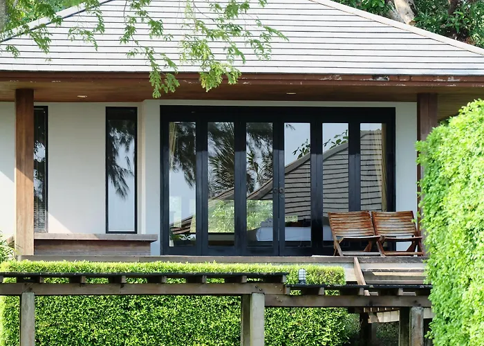 Plub Pla Koh Mak Retreat