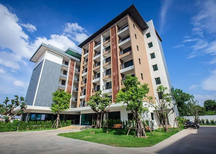 L Hotel