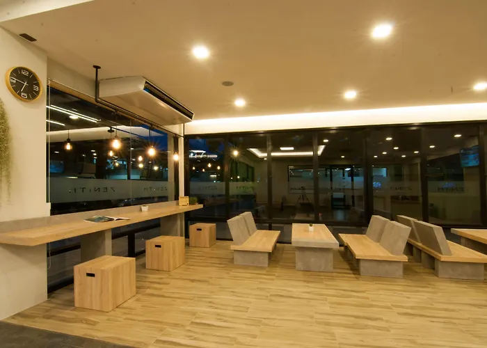 The Zenith Residence Hotel Nakhon Ratchasima