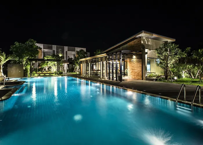 Cresco Hotel Buriram