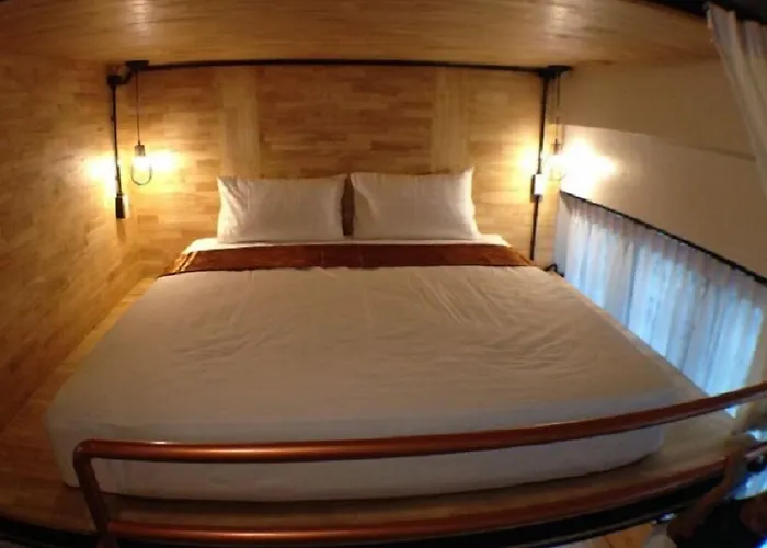 Sleep Owl Hostel