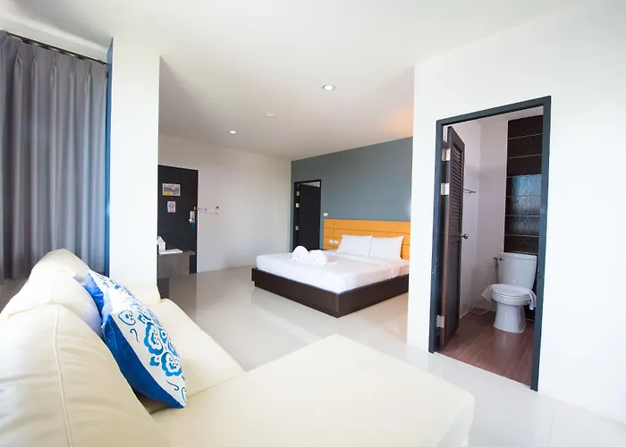 Lee Hotel