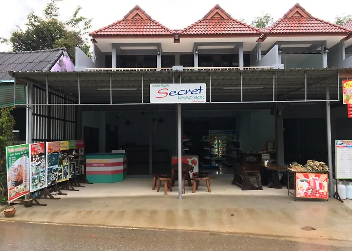Khaosok Secret Hostel