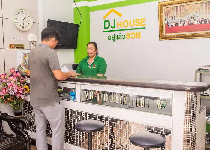 Dj House ดีเจ เฮ้าท์ป่าตอง