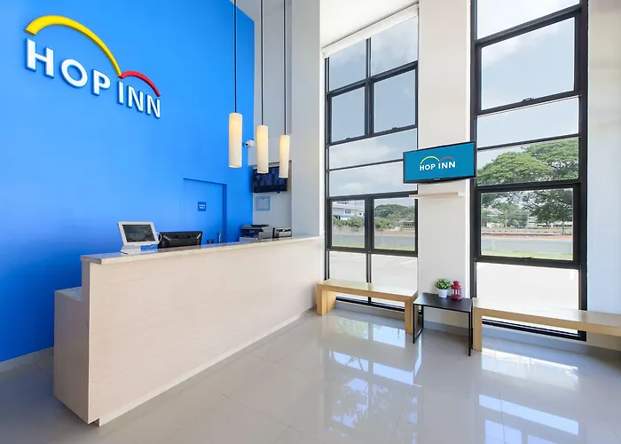 Hop Inn Nakhon Sawan