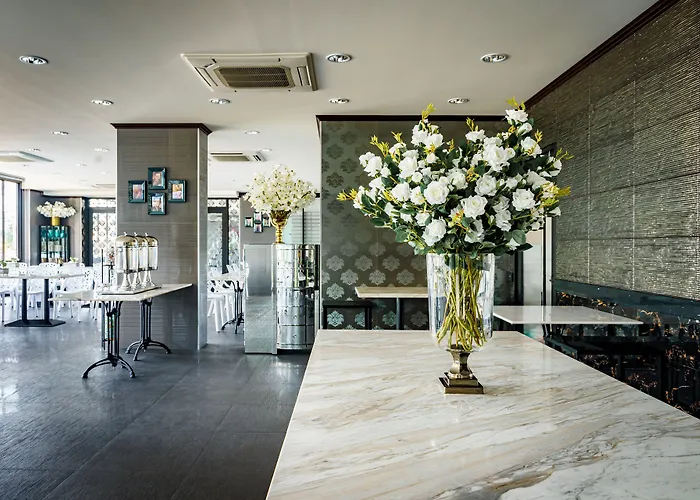 Lux Boutique Hotel Nonthaburi
