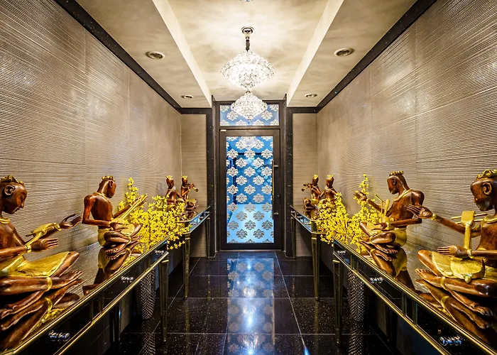 Lux Boutique Hotel