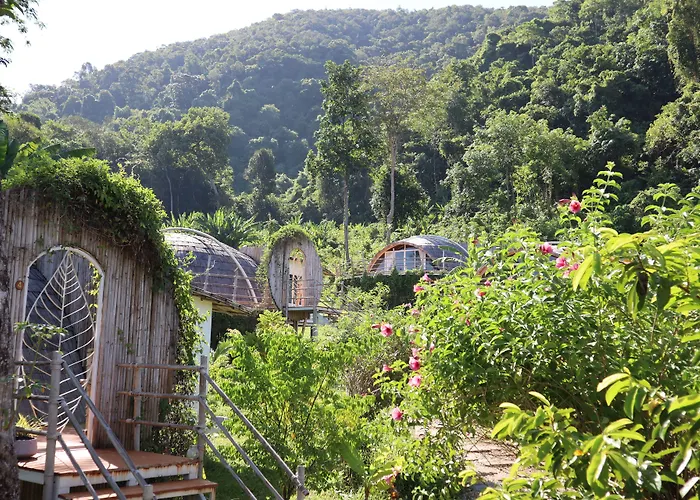 Jaiyen Eco Resort