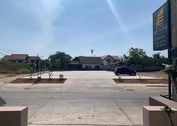 Nub Thong Residence