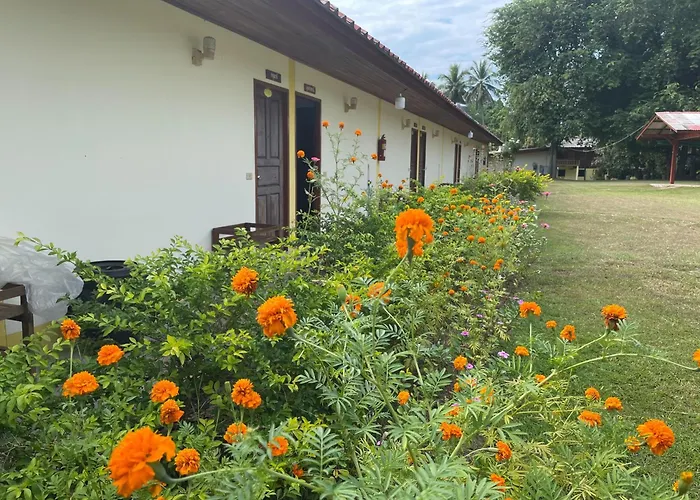 ห้วยน้ำรินรีสอร์ท The Creek Garden Resort