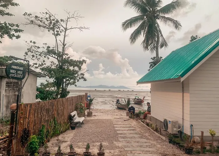 Mook Tawan Beach House