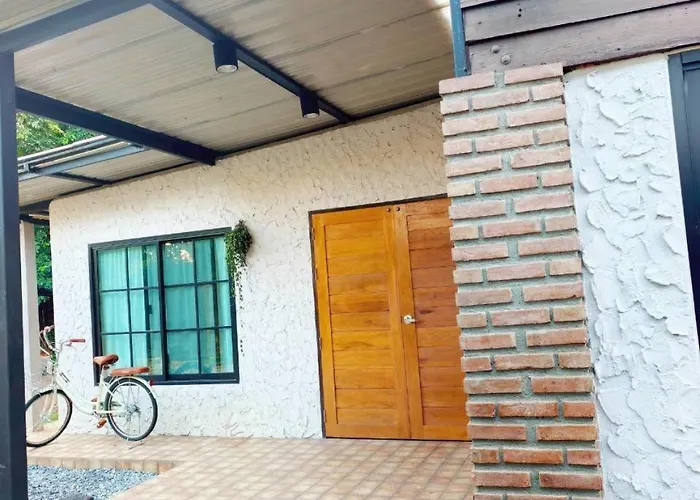 Baanbaimai Homestay