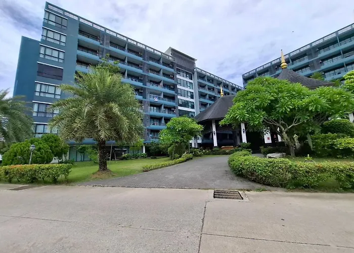 Baan Bangsarey Hotels