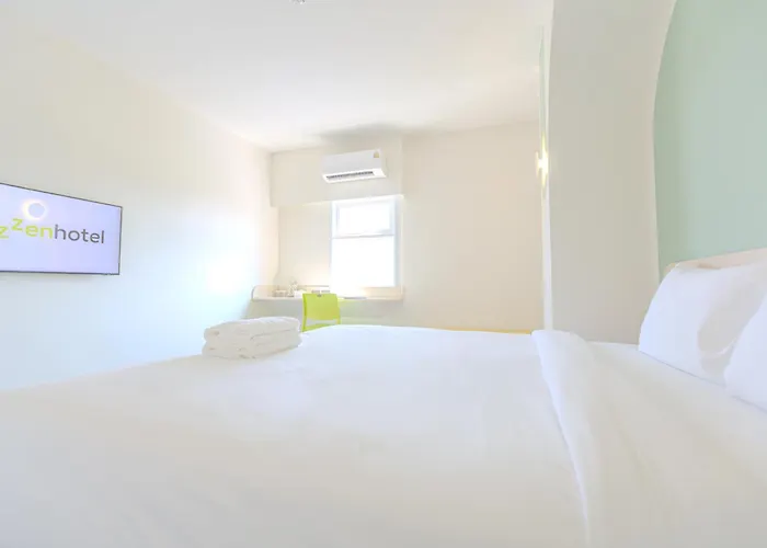 Ezzenhotel Phitsanulok