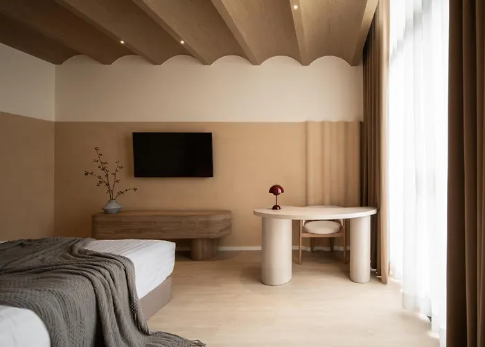 Halff Hotel