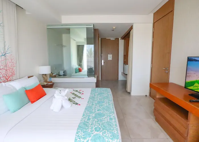 Bandara Beach Resort, Phuket