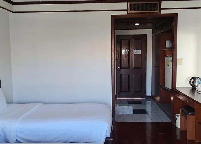 Puangpen Villa Hotel