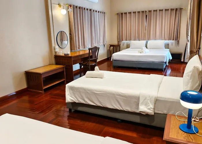 Suansin Garden Hotel โรงแรมสวนสินการ์เด้น
