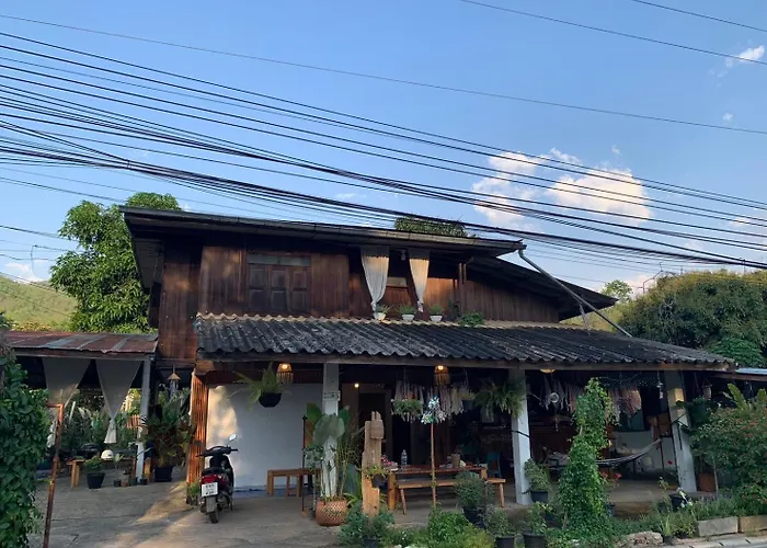 Ka Prao Kai Hostel