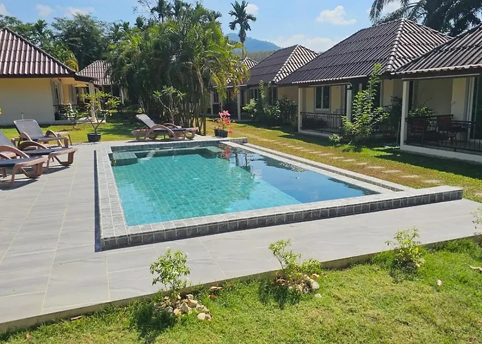 Charpoot Cottage Khao Lak