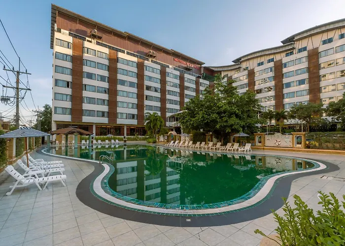 Mountain Beach Resort & Convention Center Pattaya