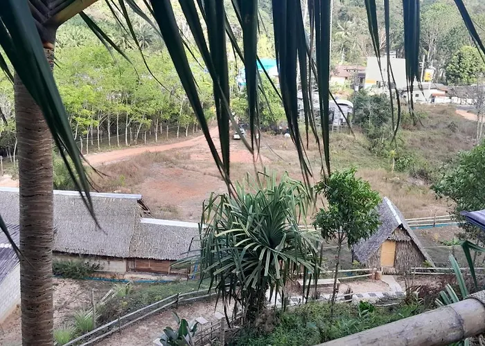 Khao Sok Moon Light Hill Camp