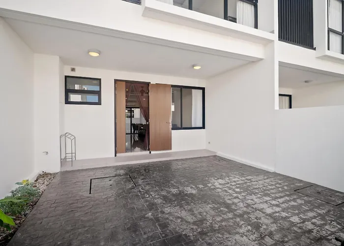 Laguna Parkside Residences By Banyan Living