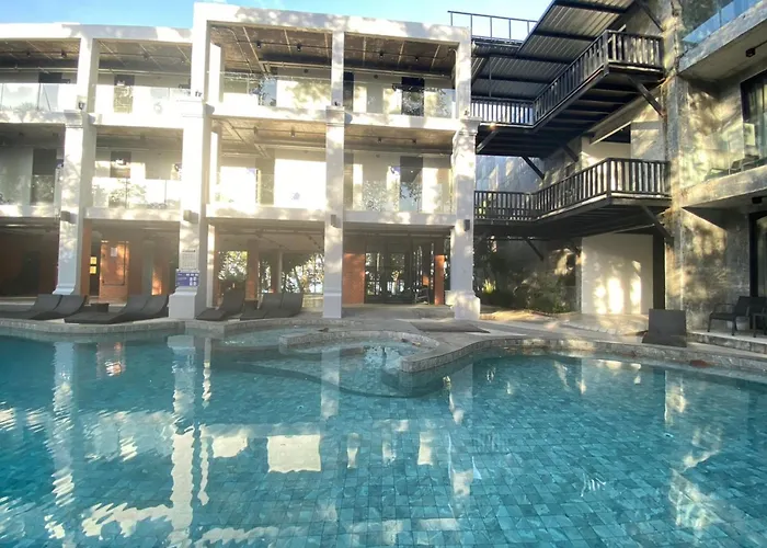 Private 2 Bedrooms Villa Near Waterfall In Khao Lak-Terrace Large Bubble Jacuzzi