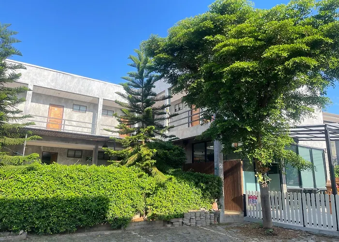 Come Moon Loft Hotel