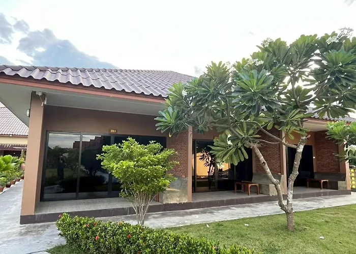 Bu-Gaan Sukhothai Village