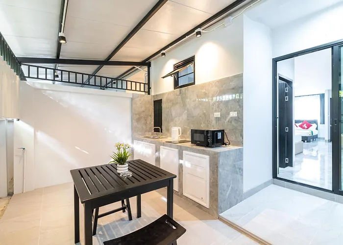 Phuket Leisure Time Hotel