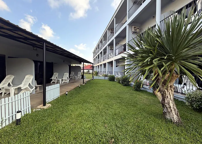 Karon Place